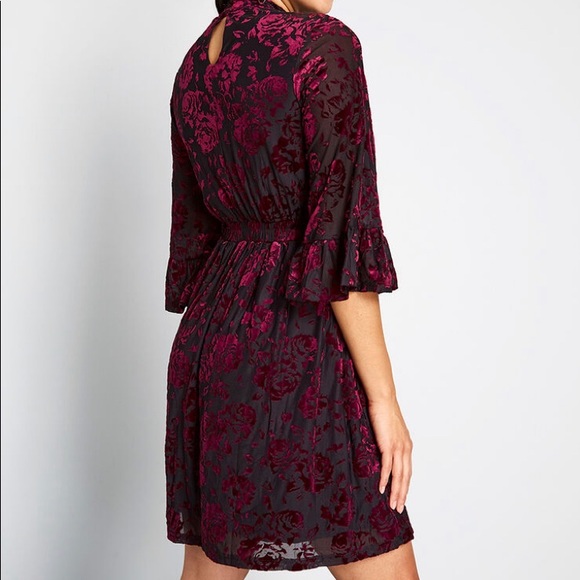 NWT ModCloth Burgundy Very Visionary Mock Dress - Picture 2 of 3